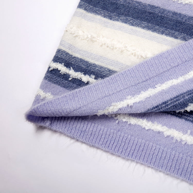 بلوز شیرین یقه گرد گشاد SM-K0047 شیب دار راه راه بلوز شیرین یقه گرد گشاد SM-K0047 شیب دار راه راه