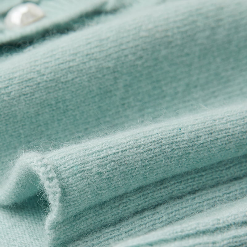 ژاکت کشباف بافتنی تک سینه یقه وی ML2218 با دکمه های گلبرگ ژاکت کشباف بافتنی تک سینه یقه وی ML2218 با دکمه های گلبرگ